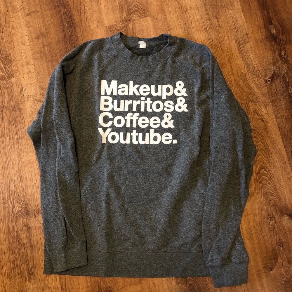 YouTuber Sweatshirt Size Medium